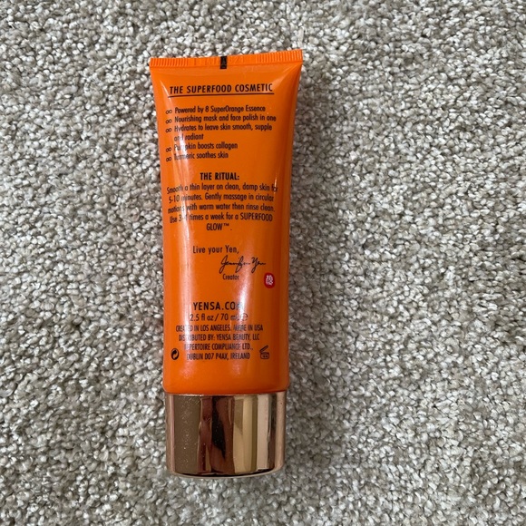 Yensa Pumpkin Tumeric Mask - Picture 3 of 3